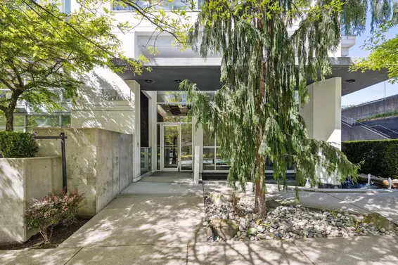 1101 158 West 13th Street, North Vancouver For Sale - image 2