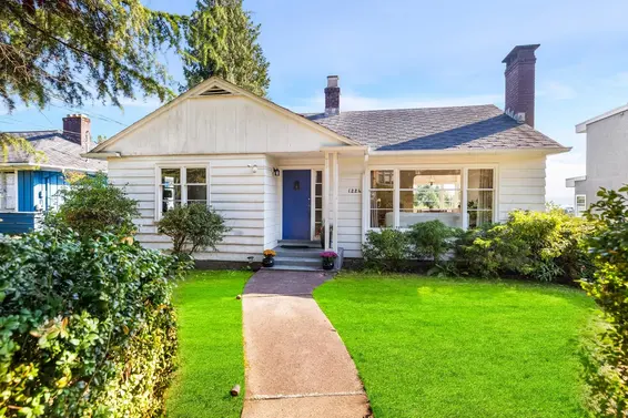 1224 Fulton Avenue, West Vancouver For Sale - image 3