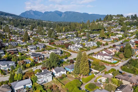1224 Fulton Avenue, West Vancouver For Sale - image 34