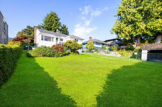 1224 Fulton Avenue, West Vancouver For Sale - image 4