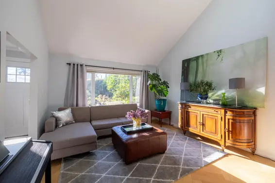 1546 Hope Road, North Vancouver For Sale - image 5