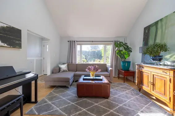 1546 Hope Road, North Vancouver For Sale - image 6