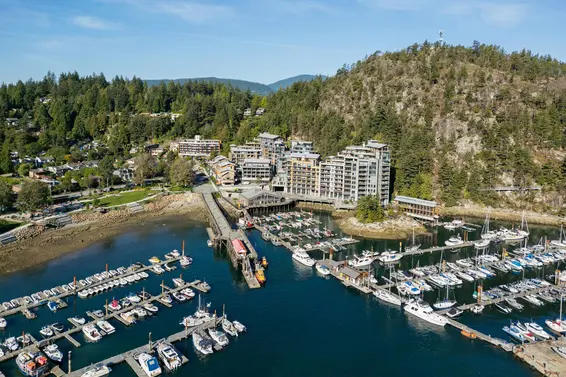 202 6691 Nelson Avenue, West Vancouver