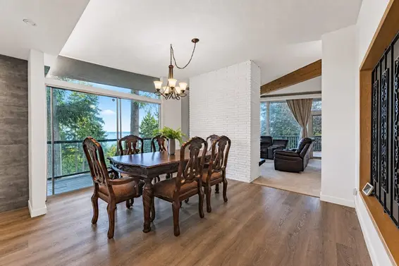 3980 Bayridge Avenue, West Vancouver For Sale - image 18