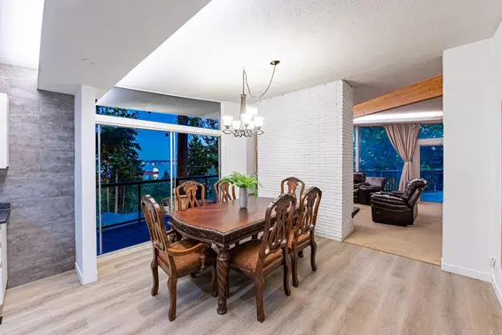 3980 Bayridge Avenue, West Vancouver For Sale - image 6