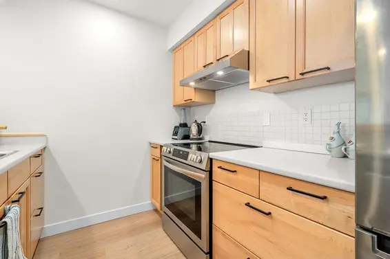 312 360 East 2nd Street, North Vancouver For Sale - image 11