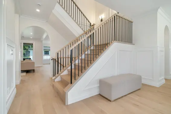 780 East 10th Street, North Vancouver For Sale - image 17