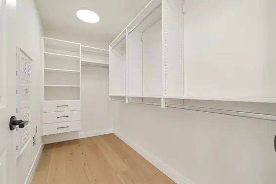 780 East 10th Street, North Vancouver For Sale - image 19