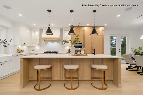 780 East 10th Street, North Vancouver For Sale - image 3