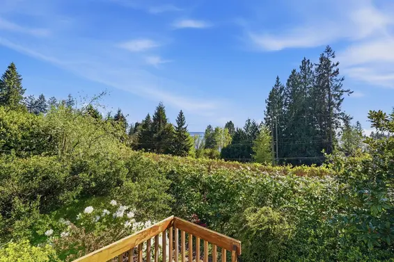 3155 Dickinson Crescent, West Vancouver For Sale - image 11