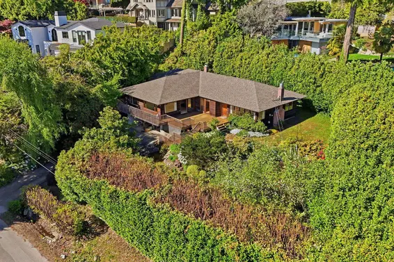 3155 Dickinson Crescent, West Vancouver For Sale - image 3