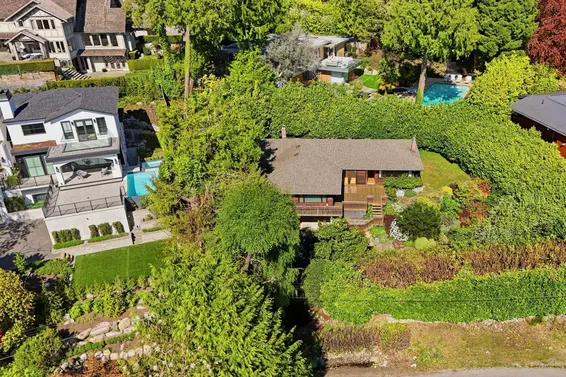 3155 Dickinson Crescent, West Vancouver For Sale - image 9