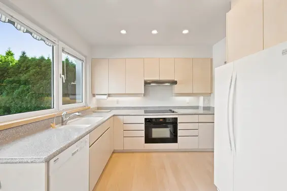 305 East 17th Street, North Vancouver For Sale - image 12