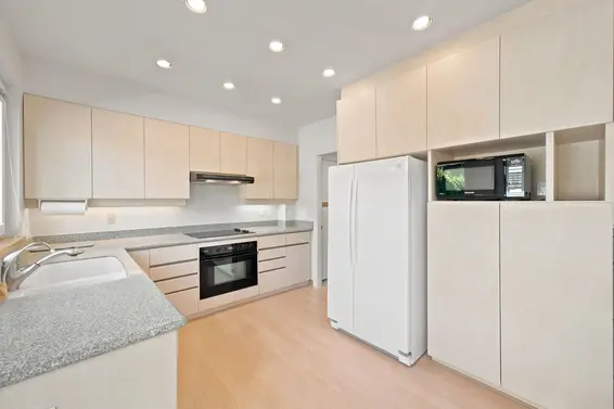 305 East 17th Street, North Vancouver For Sale - image 14