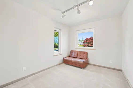 305 East 17th Street, North Vancouver For Sale - image 25