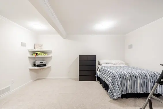 2 1960 Rufus Drive, North Vancouver For Sale - image 19