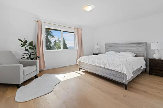 1075 Adderley Street, North Vancouver For Sale - image 19