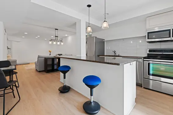 1075 Adderley Street, North Vancouver For Sale - image 28