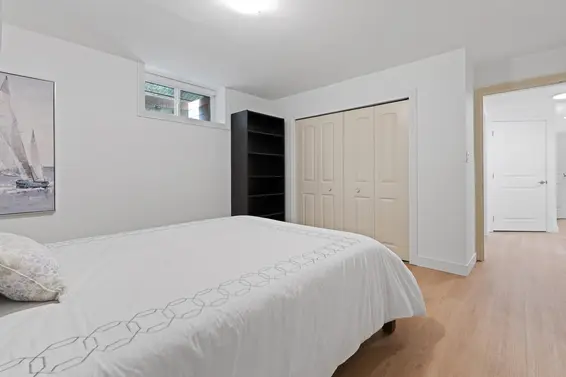 1075 Adderley Street, North Vancouver For Sale - image 31