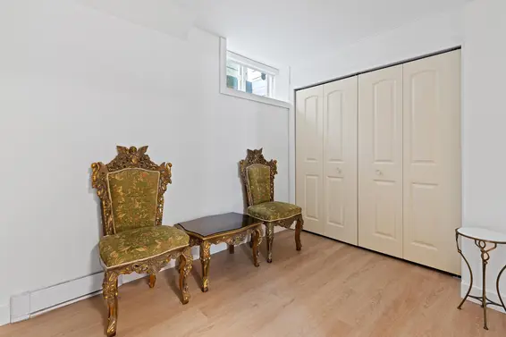 1075 Adderley Street, North Vancouver For Sale - image 33