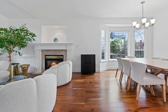 1075 Adderley Street, North Vancouver For Sale - image 6