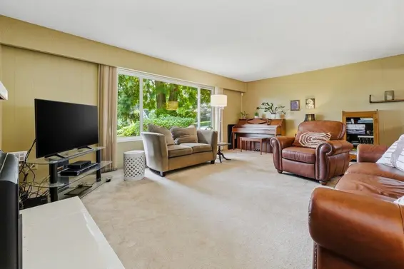 1380 Coleman Street, North Vancouver For Sale - image 18