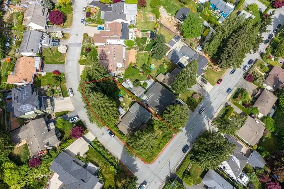 1380 Coleman Street, North Vancouver For Sale - image 3
