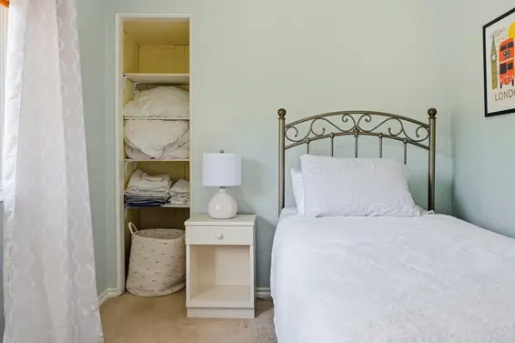1380 Coleman Street, North Vancouver For Sale - image 32