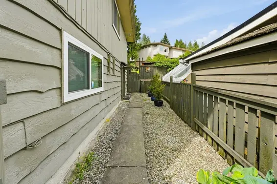 1380 Coleman Street, North Vancouver For Sale - image 35