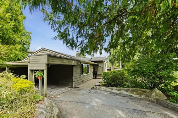 1380 Coleman Street, North Vancouver For Sale - image 6
