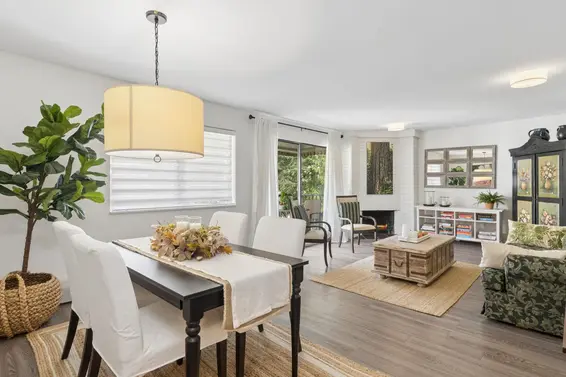 303 236 West 2nd Street, North Vancouver For Sale - image 10
