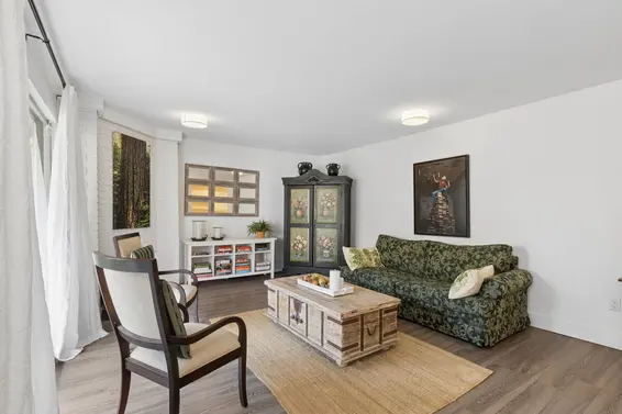 303 236 West 2nd Street, North Vancouver For Sale - image 13