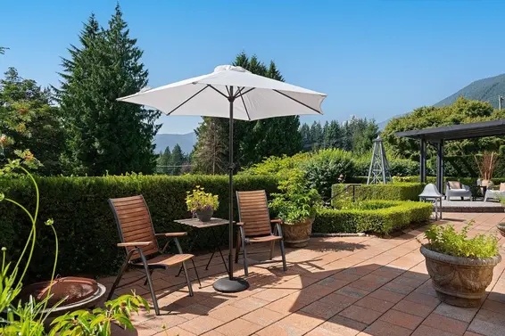 284 Sandringham Crescent, North Vancouver For Sale - image 36