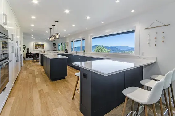 5237 Timberfeild Road, West Vancouver For Sale - image 11