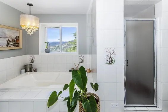 5237 Timberfeild Road, West Vancouver For Sale - image 26