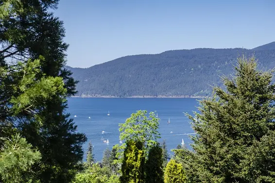 5237 Timberfeild Road, West Vancouver For Sale - image 36