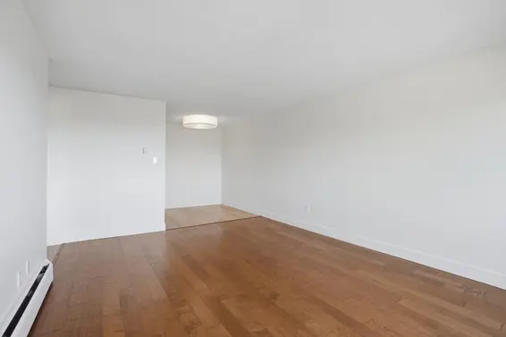 1345 Chesterfield Avenue, North Vancouver For Sale - image 13