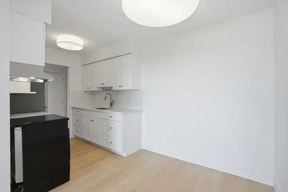 1345 Chesterfield Avenue, North Vancouver For Sale - image 18