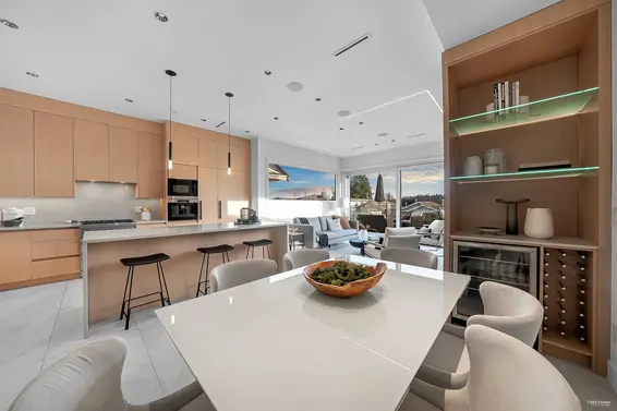 1236 Duchess Avenue, West Vancouver For Sale - image 13