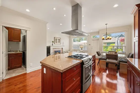 336 East 12th Street, North Vancouver For Sale - image 15