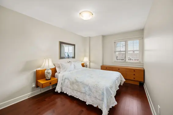 336 East 12th Street, North Vancouver For Sale - image 24