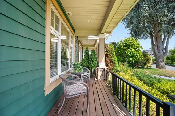 336 East 12th Street, North Vancouver For Sale - image 4