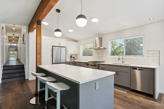 3434 St. Georges Avenue, North Vancouver For Sale - image 7