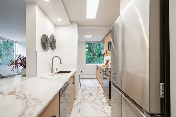 608 2004 Fullerton Avenue, North Vancouver For Sale - image 9