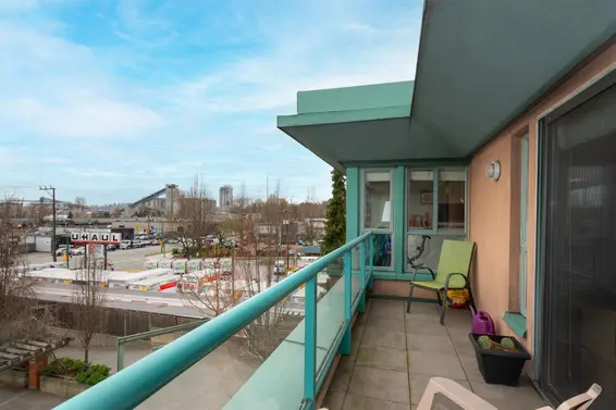 P03 223 Mountain Highway, North Vancouver For Sale - image 23