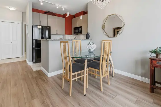 405 160 East 13th Street, North Vancouver For Sale - image 8