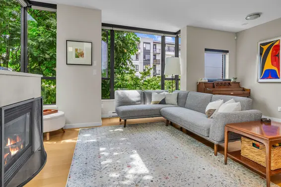 180 West 6th Street, North Vancouver For Sale - image 4