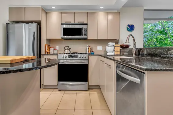 180 West 6th Street, North Vancouver For Sale - image 9