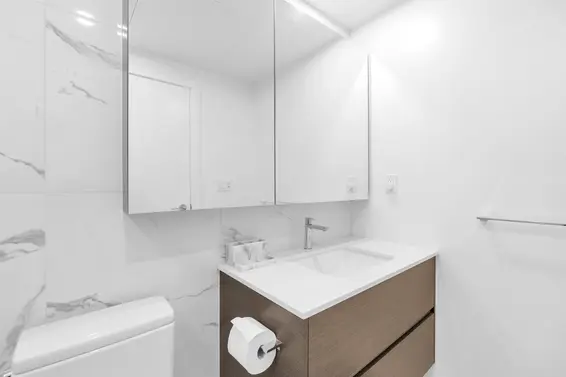 1405 200 Klahanie Court, West Vancouver For Sale - image 23