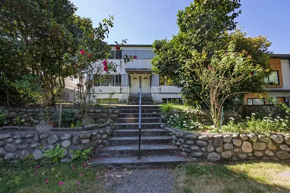 227-229 West 19th Street, North Vancouver